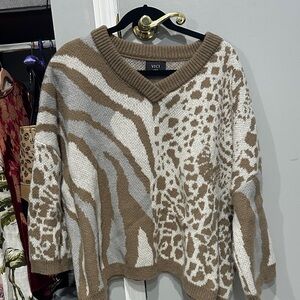 Vici Women's Tan and Cream V-Neck Sweater